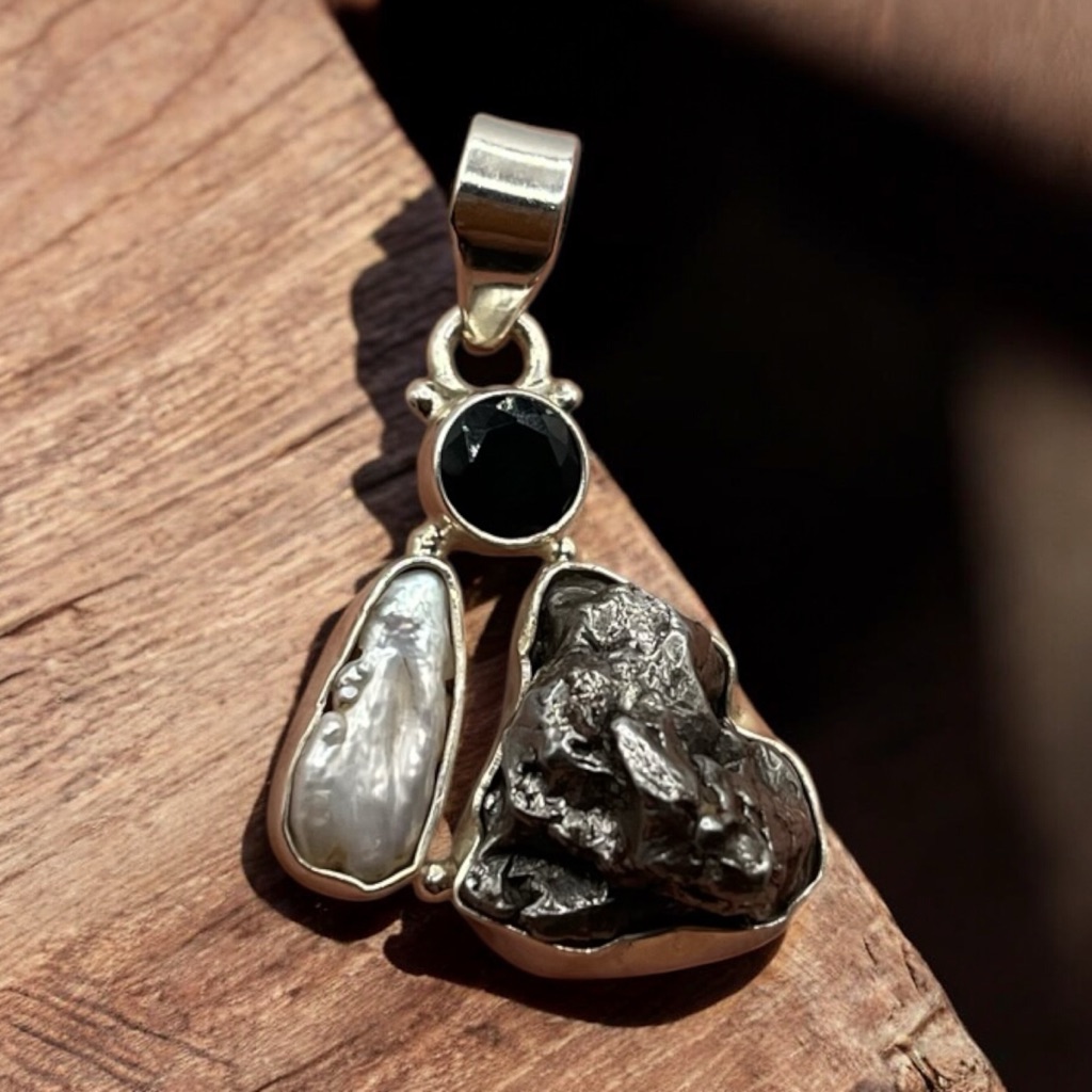Brutalist Sterling Silver 925 Campo Del Cielo Meteorite Pearl & Onyx Pendant